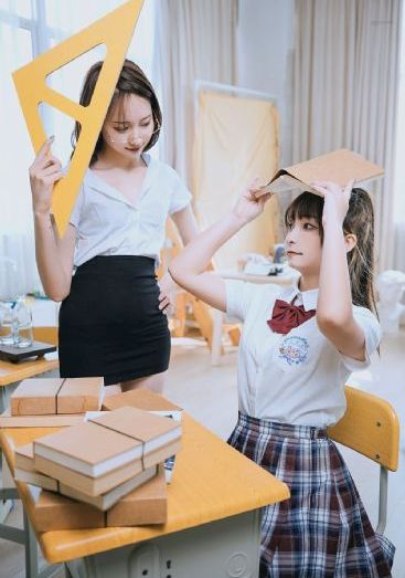 丰满的女同学2